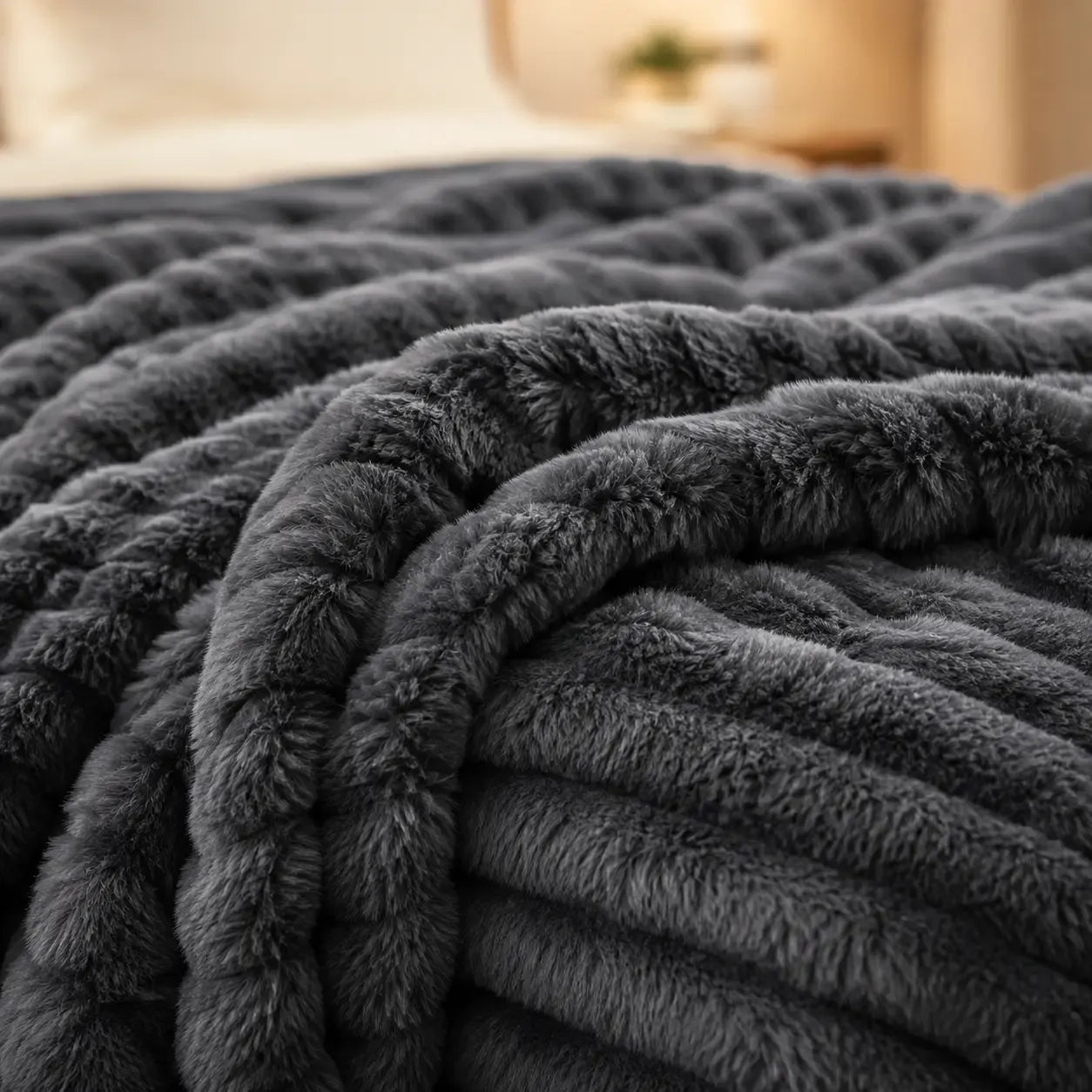 Ultra-Soft Blanket Modern Luxury Living Room Sofa Throw Winter Warmth Thickened Leisure Blanket,Holiday Haul